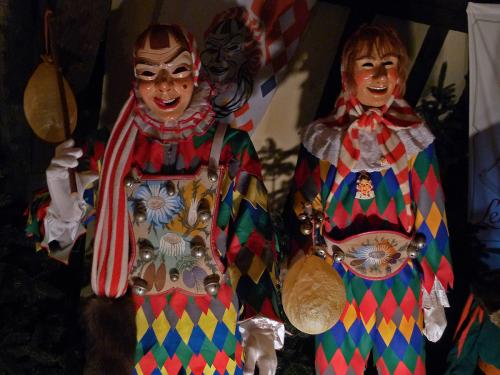 5.-Gägs und Gigs - Häsfiguren der Narrenzunft Neustadt